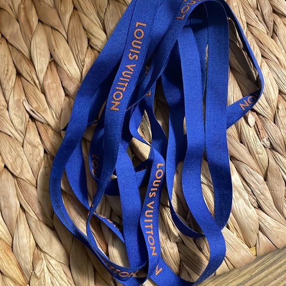 Louis Vuitton Ribbon, 95in blue with orange lettering - Picture 4 of 4